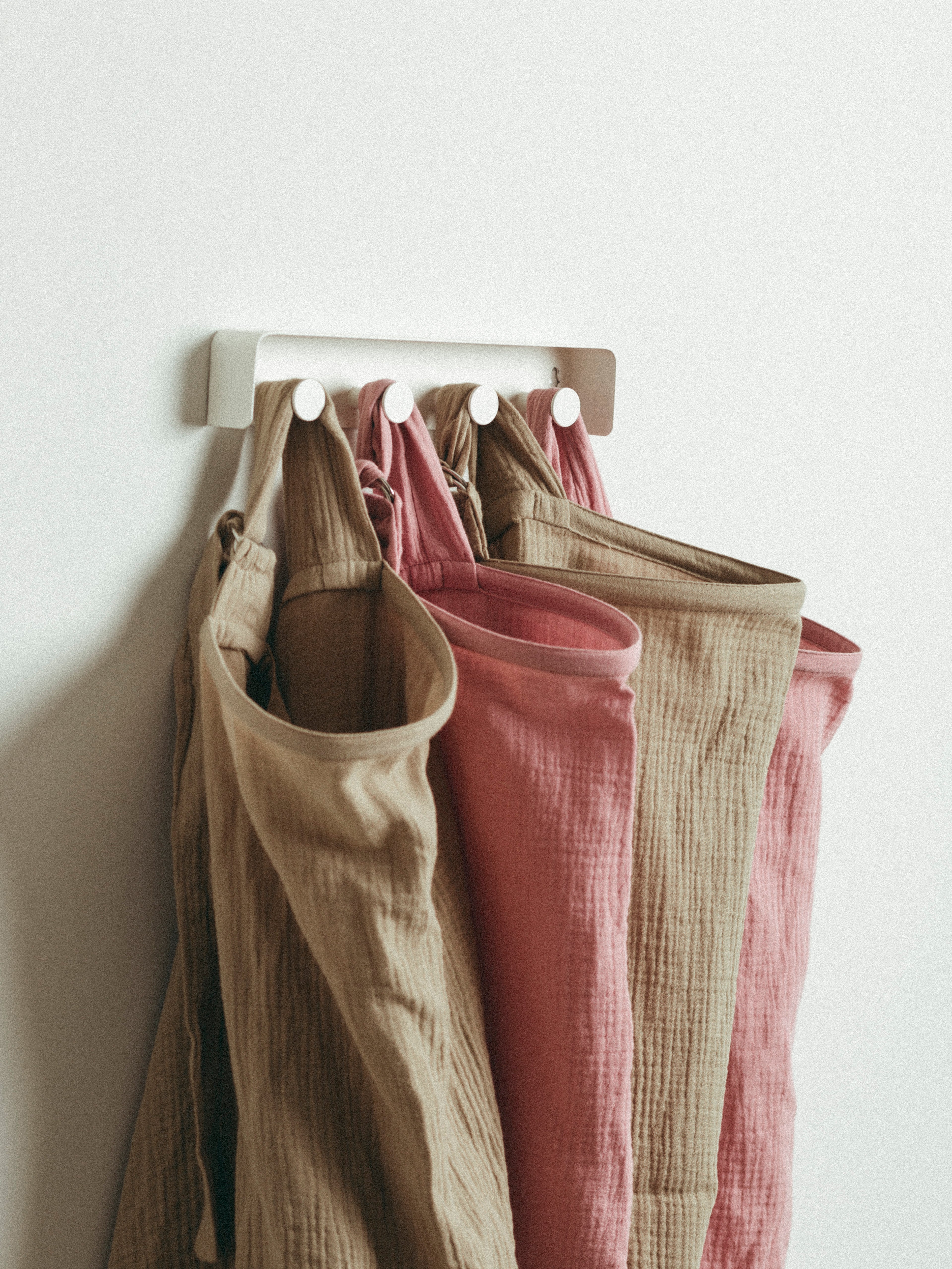 غطاء رضاعة 3 في 1، لون بني شوكولاتة، 100 × 70 سم