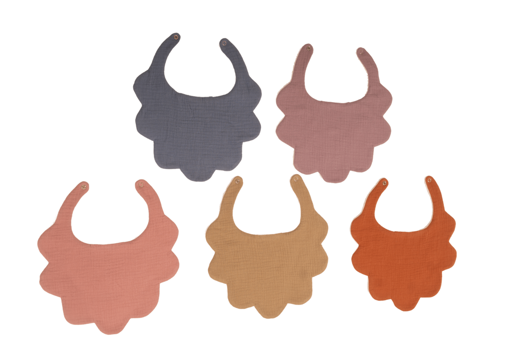 مريلة مزدوجة الطبقات باللون الأرجواني