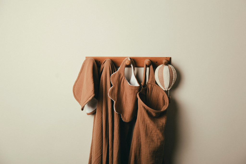 بطانية أطفال ناعمة بلون بني فاتح 120×120 سم