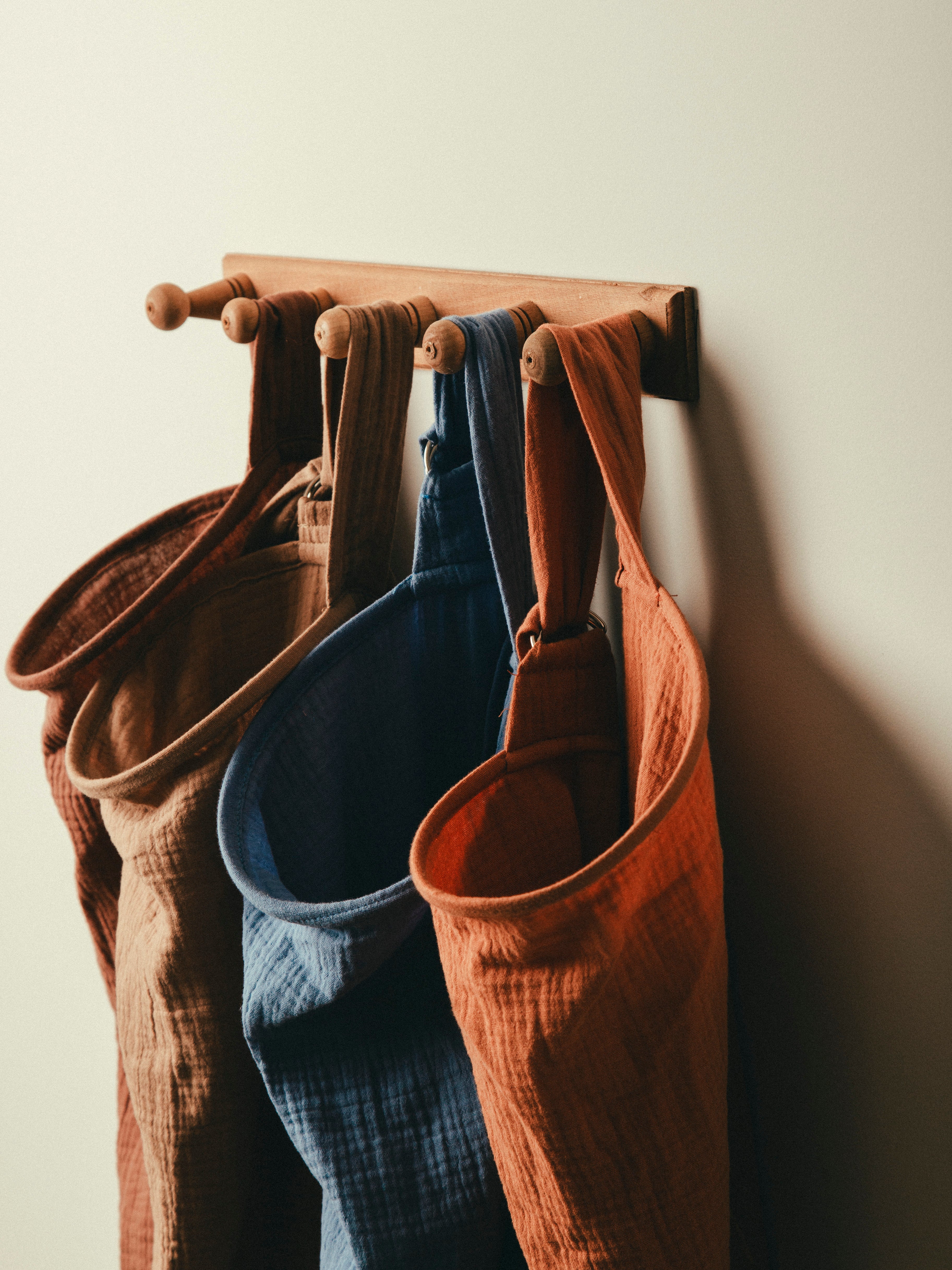 غطاء رضاعة 3 في 1، لون بني شوكولاتة، 100 × 70 سم