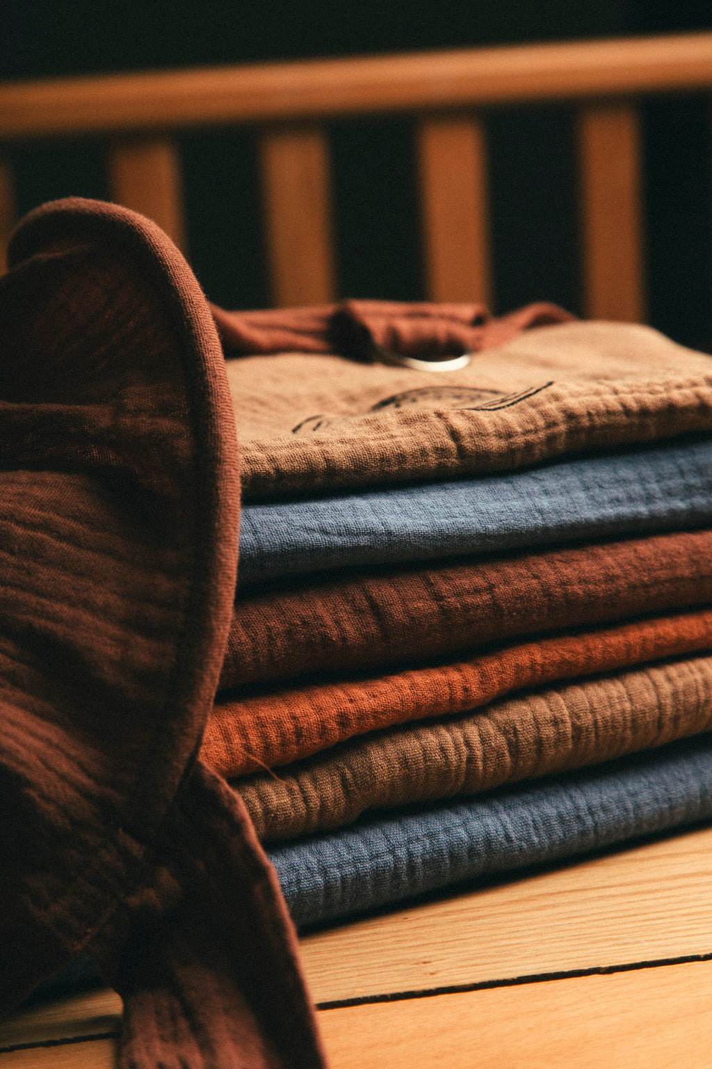 غطاء رضاعة 3 في 1، لون بني شوكولاتة، 100 × 70 سم