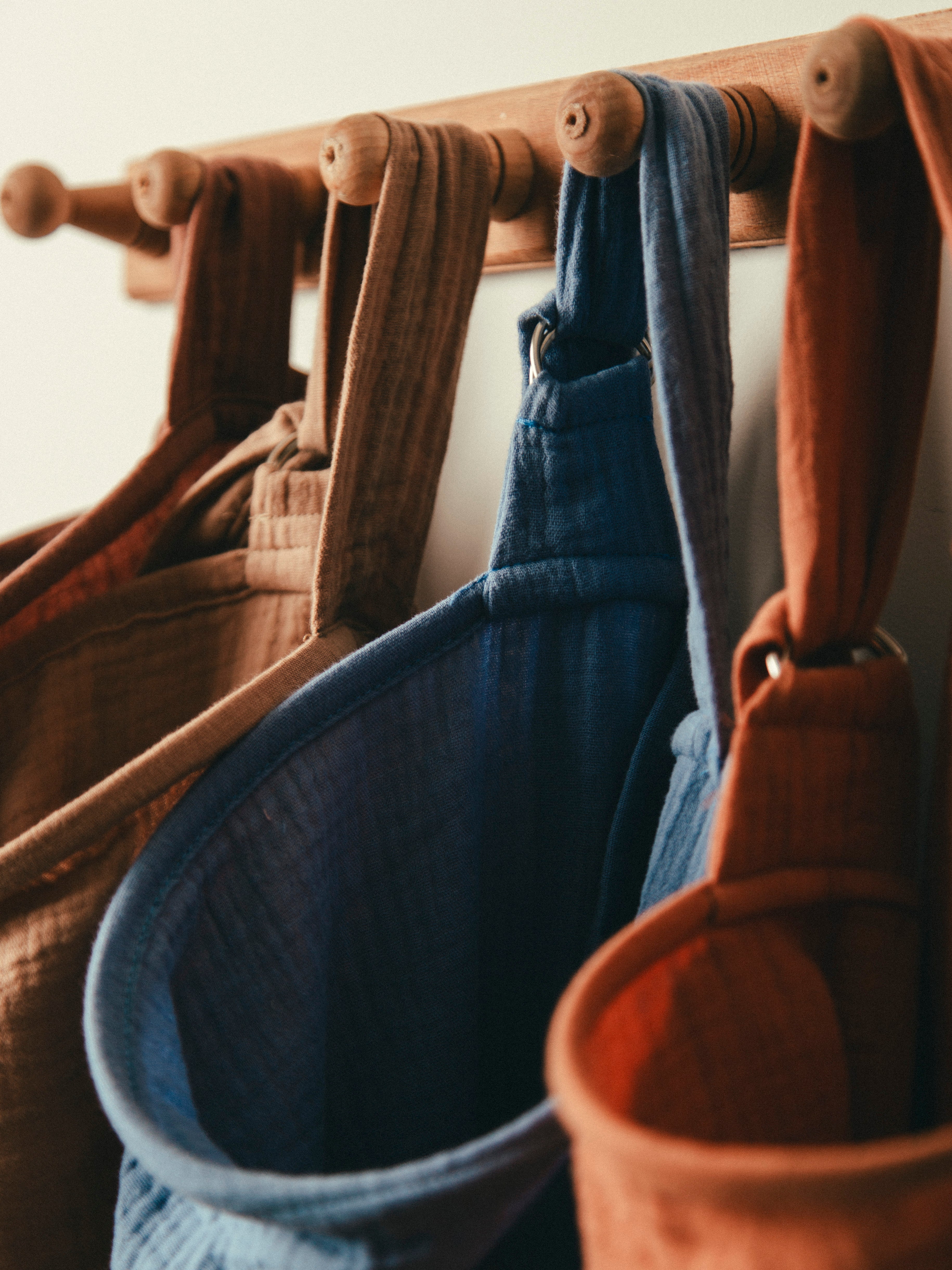 غطاء رضاعة 3 في 1، لون بني شوكولاتة، 100 × 70 سم